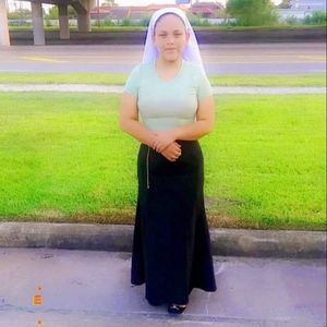 Meet your Posher, Stefany